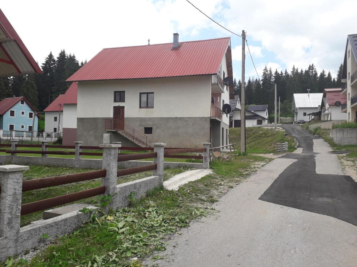 Accommodation Konak Zabljak  Bagian luar foto